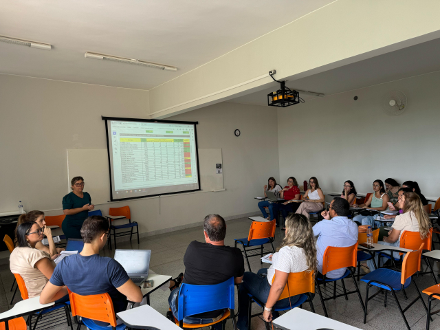 Oficina Arboviroses Eixo Assistência e Regulação