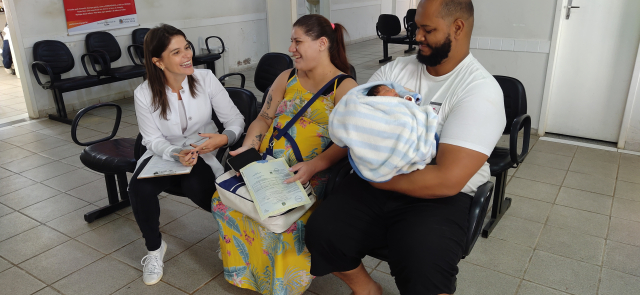 Mariana Stancioli de Sá, mãe do pequeno Murillo Stanciolli Machado, de apenas 5 dias, não teve dificuldades em realizar o exame, feito no dia 14 de junho deste ano, na UBS São Pedro - Foto: Rafael Queiroz
